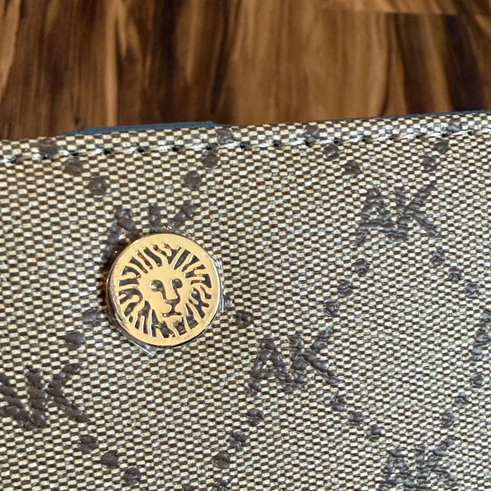 Anne Klein Wallet 🤎🦁 - Picture 2 of 8